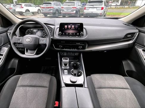 Certified 2026 Nissan Rogue SV AWD/4WD image 21
