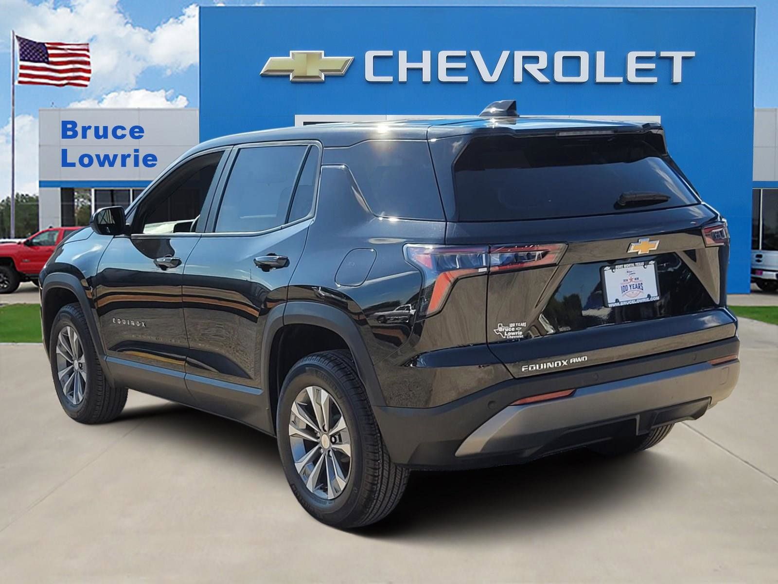 Used 2026 Chevrolet Equinox LT AWD/4WD image 4