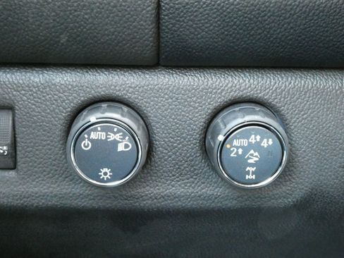 Used 2018 Chevrolet Colorado ZR2 image 23