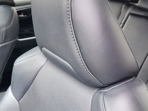 Used 2019 Toyota RAV4 Limited image 17