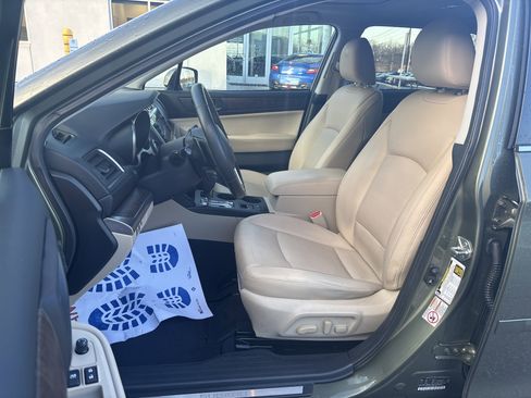 Used 2016 Subaru Outback 2.5i Limited image 18