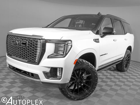 Used 2023 GMC Yukon Denali Ultimate image 1