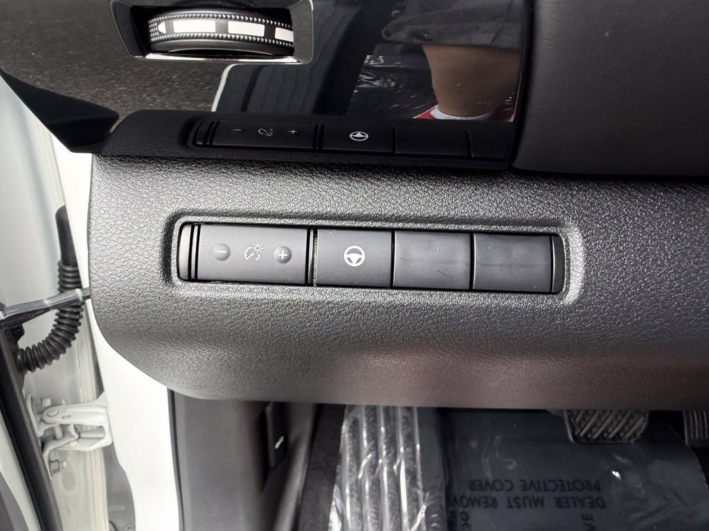 Certified 2024 Nissan Pathfinder SV AWD/4WD image 19