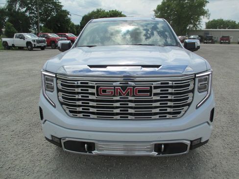 New 2026 GMC Sierra 1500 Denali AWD/4WD image 13