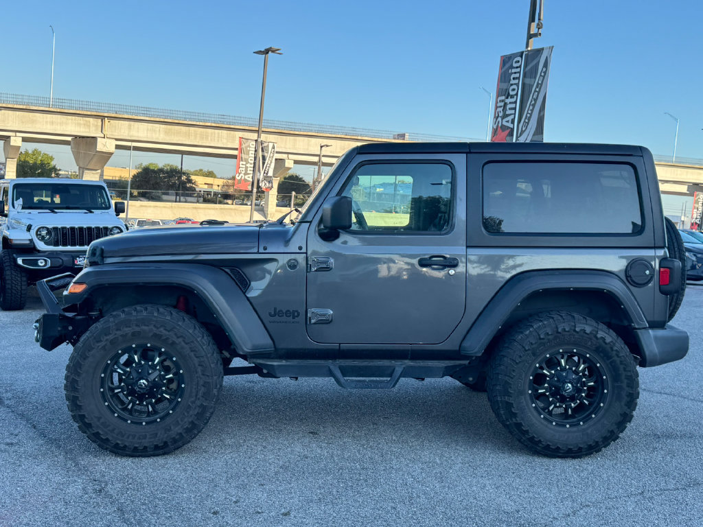 Used 2022 Jeep Wrangler Sport AWD/4WD image 8