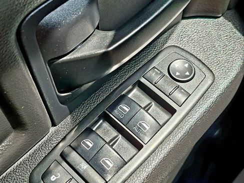 Used 2018 RAM 5500 Tradesman AWD/4WD image 34