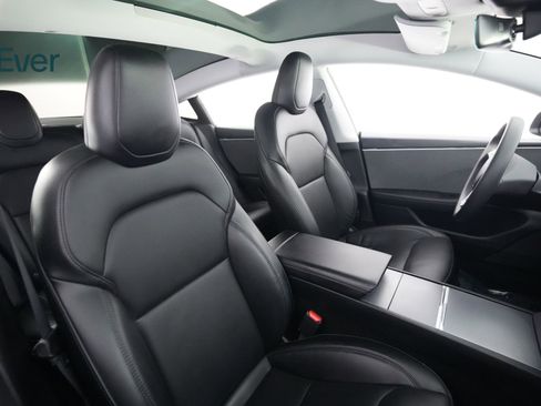 Used 2024 Tesla Model 3 Standard Range RWD image 4
