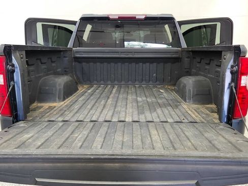 Used 2021 Chevrolet Silverado 1500 LT AWD/4WD image 38