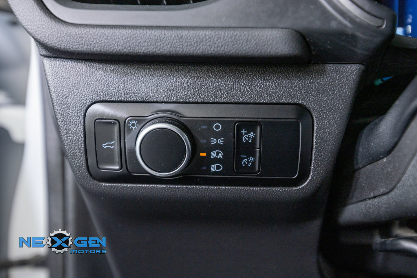 Used 2023 Ford Escape Active AWD/4WD image 14