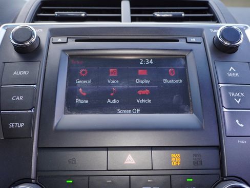 Used 2016 Toyota Camry SE image 14