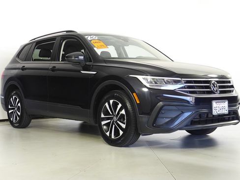 Used 2023 Volkswagen Tiguan S w/ Driver Assistance Package FWD image 4