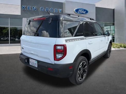 Used 2025 Ford Bronco Sport Outer Banks w/ Outer Banks Tech Package+ AWD/4WD image 5