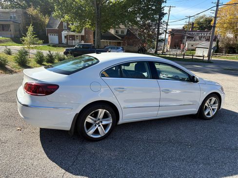 Used 2015 Volkswagen CC Sport image 33