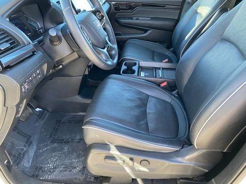 Used 2024 Honda Odyssey Elite image 10