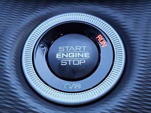 New 2025 Jeep Grand Cherokee L Laredo image 14