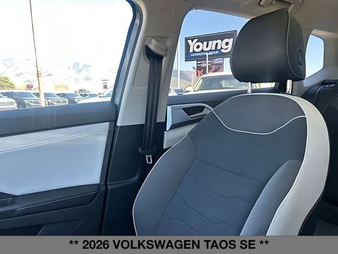 New 2026 Volkswagen Taos SE AWD/4WD image 33