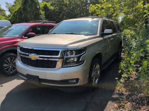 Used 2017 Chevrolet Suburban LT w/ Texas Edition Package AWD/4WD image 3