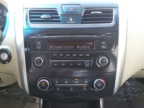 Used 2015 Nissan Altima 2.5 S w/ Power Driver Seat Package FWD image 17