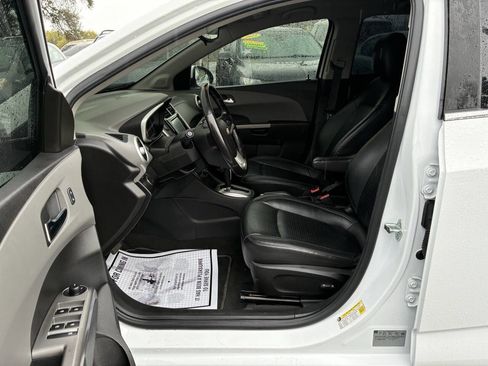 Used 2017 Chevrolet Sonic Premier image 3