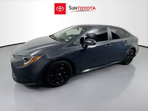 Used 2024 Toyota Corolla LE FWD image 9