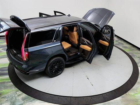 Used 2021 Cadillac Escalade Sport w/ LPO, ONYX Package AWD/4WD image 38