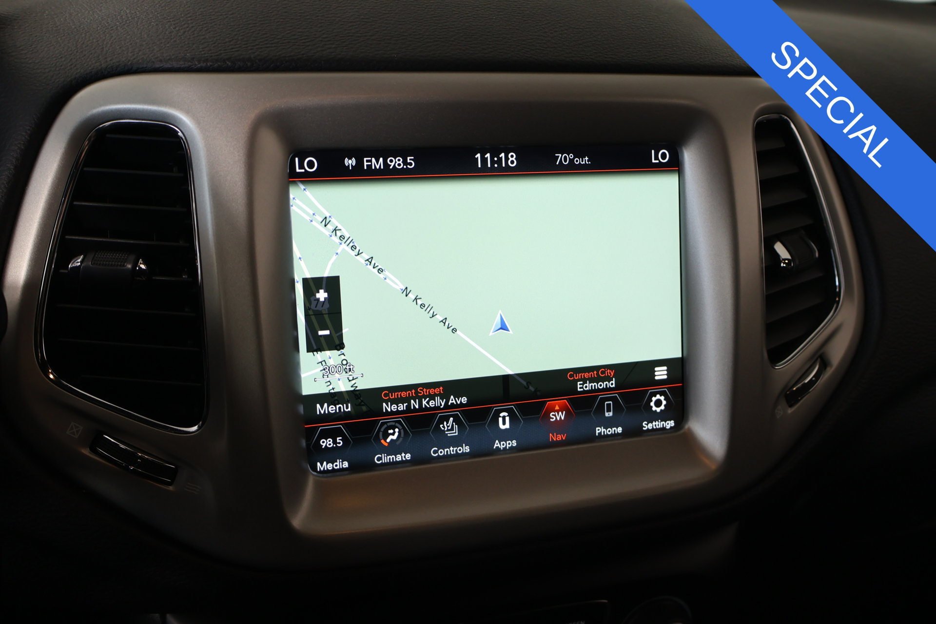 Used 2021 Jeep Compass Latitude FWD image 7