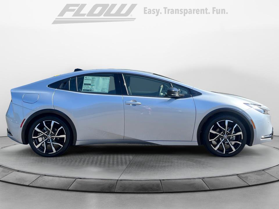 New 2026 Toyota Prius Plug-In Hybrid FWD image 8