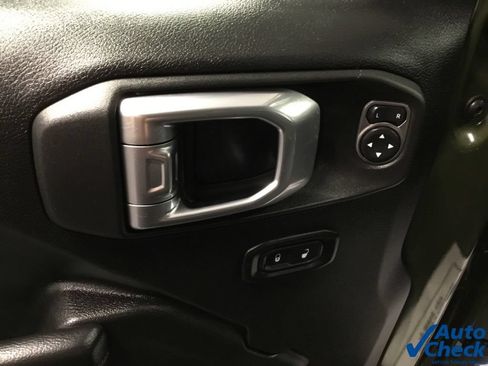 Used 2021 Jeep Wrangler Unlimited Sport AWD/4WD image 24