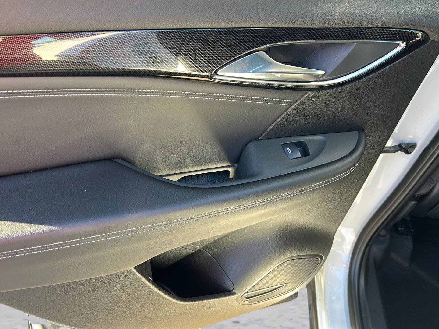 Used 2023 Buick Envision Essence w/ Sport Touring Package FWD image 20