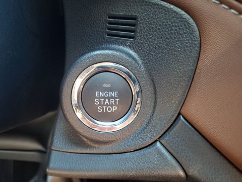 Used 2022 Subaru Outback Touring AWD/4WD image 21