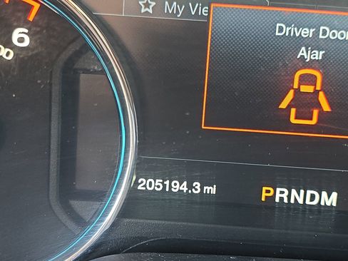 Used 2019 Ford F150 Lariat image 15