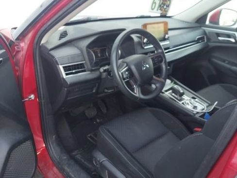 Used 2023 Mitsubishi Outlander ES AWD/4WD image 12