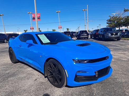 Used 2022 Chevrolet Camaro SS image 3