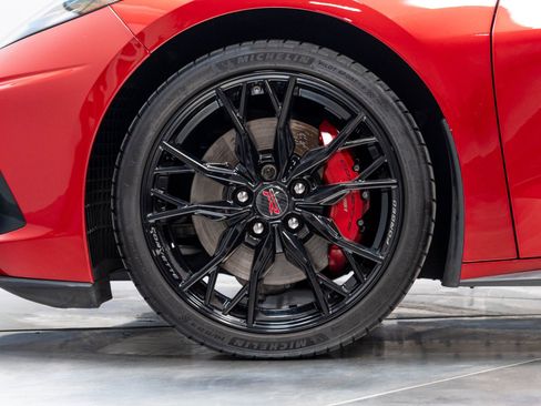 Used 2023 Chevrolet Corvette Stingray Preferred Conv w/ Z51 Performance Package RWD image 35