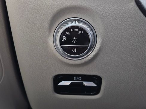 Certified 2022 Mercedes-Benz C 300 4MATIC Sedan image 20