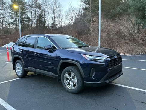 New 2025 Toyota RAV4 XLE w/ Convenience Package image 7