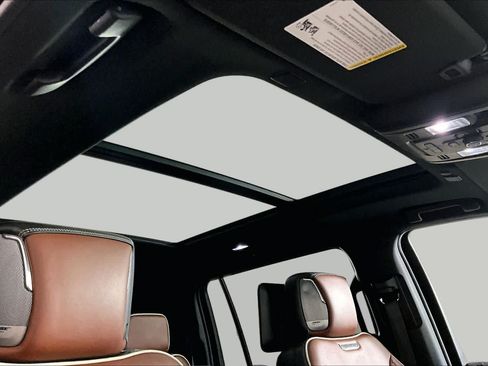 Used 2023 GMC Yukon XL Denali Ultimate AWD/4WD image 14