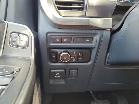 Used 2023 Ford F150 Lariat w/ Equipment Group 502A High AWD/4WD image 19