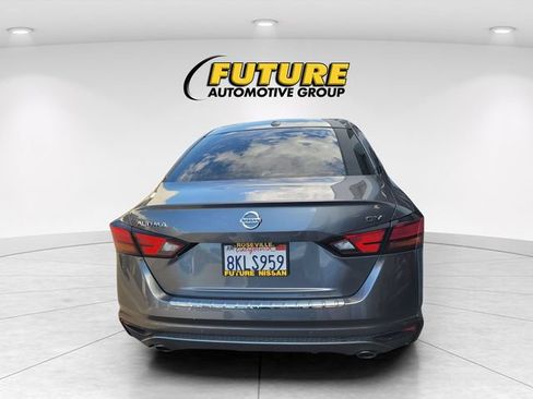 Used 2019 Nissan Altima 2.5 SV FWD image 4