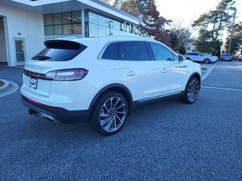 Used 2022 Lincoln Nautilus Reserve w/ Equipment Group 201A image 2