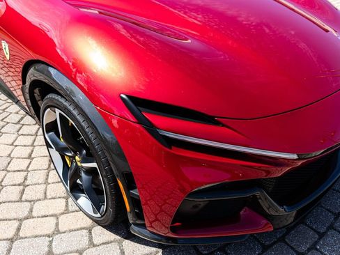 Used 2023 Ferrari Purosangue AWD/4WD image 12