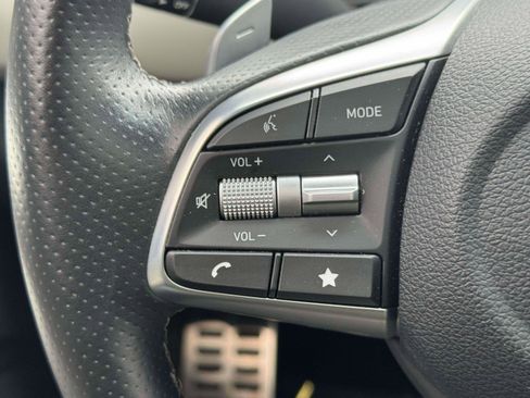 Used 2023 Genesis G70 2.0T w/ Sport Prestige Package image 20