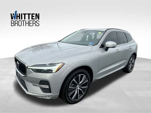 Used 2022 Volvo XC60 B5 Momentum w/ Climate Package image 1