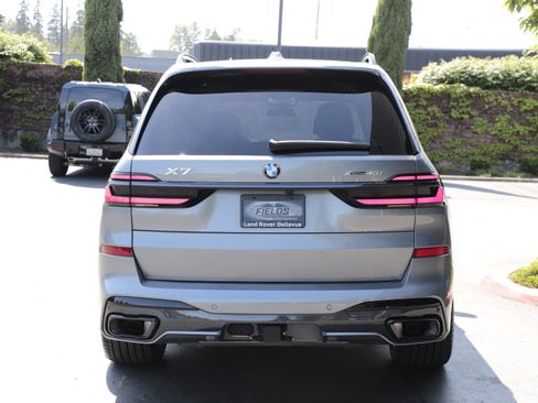 Used 2024 BMW X7 xDrive40i w/ M Sport Package AWD/4WD image 5
