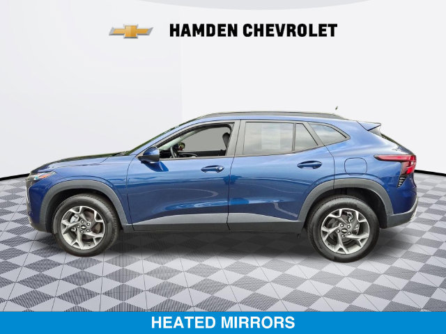 Used 2024 Chevrolet Trax LT w/ LT Convenience Package FWD image 6