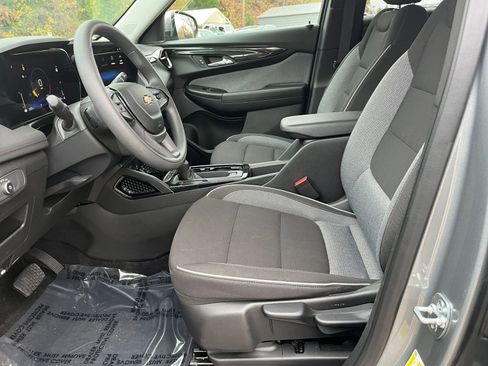 Used 2025 Chevrolet TrailBlazer LT image 22