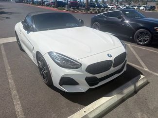 Used 2022 BMW Z4 sDrive30i w/ M Sport Package RWD video 1