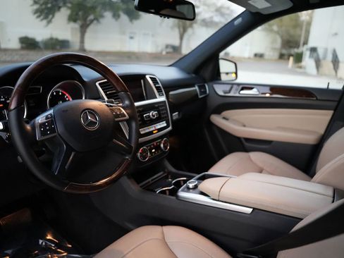 Used 2015 Mercedes-Benz ML 350 2WD image 6
