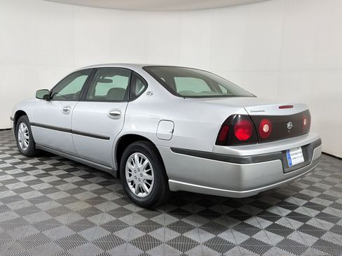 Used 2004 Chevrolet Impala FWD image 3