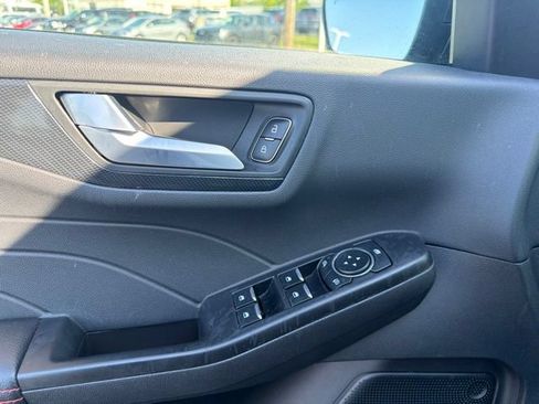 Used 2025 Ford Escape ST-Line FWD image 26